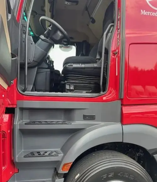 MERCEDES-BENZ Actros 