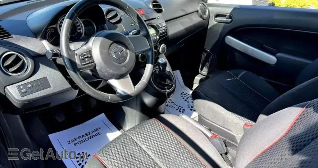 MAZDA 2 