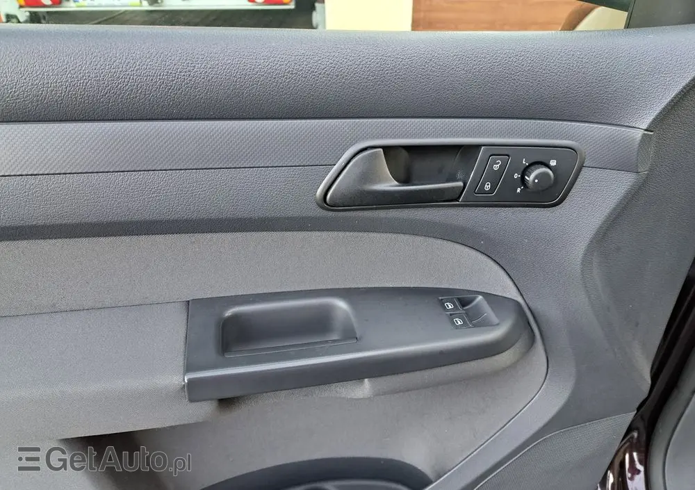 VOLKSWAGEN Caddy 1.2 (5-Si.) Trendline Roncalli