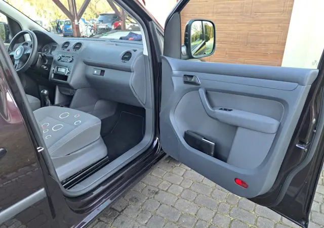 VOLKSWAGEN Caddy 1.2 (5-Si.) Trendline Roncalli