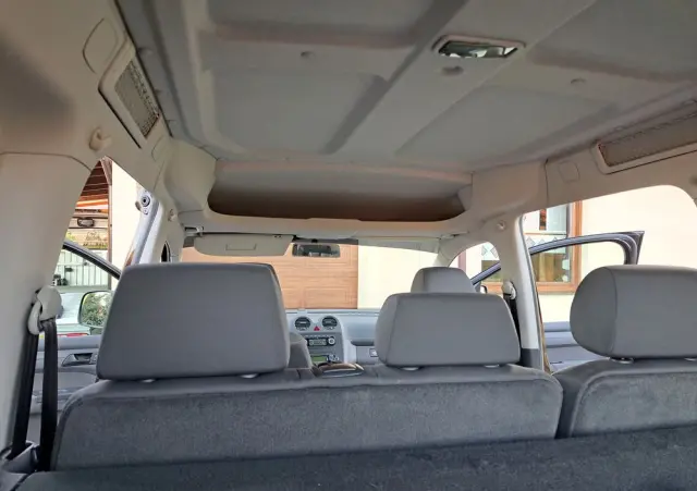 VOLKSWAGEN Caddy 1.2 (5-Si.) Trendline Roncalli