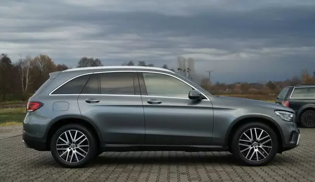 MERCEDES-BENZ GLC 
