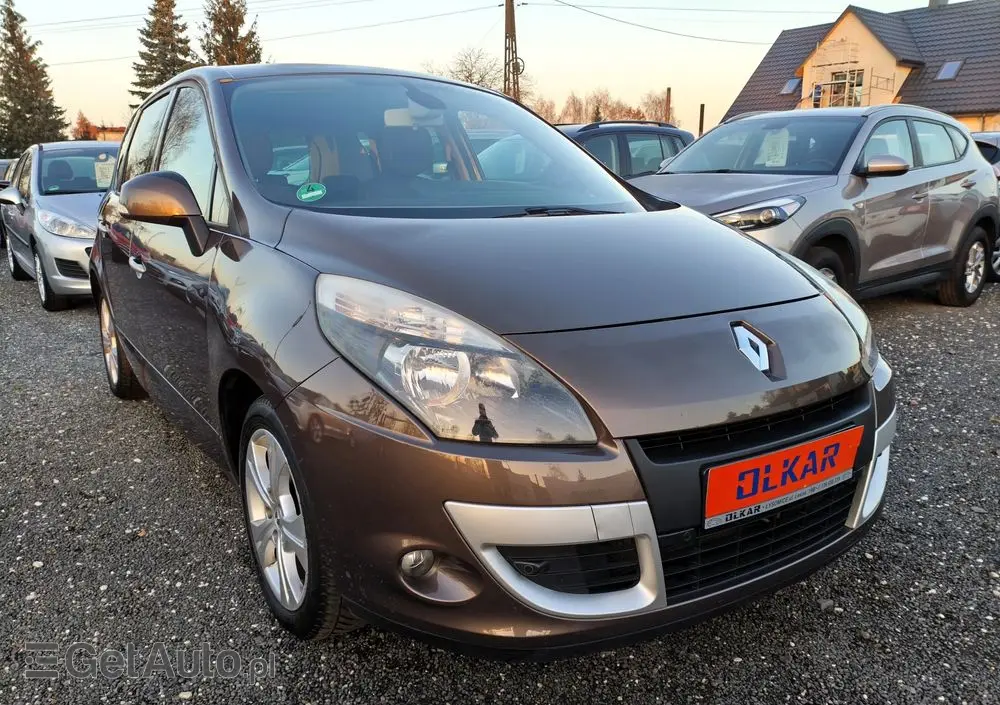 RENAULT Scenic 2.0 16V 140 CVT Dynamique