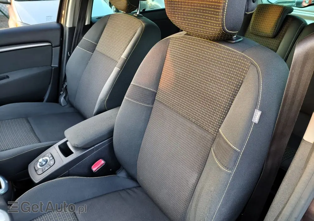 RENAULT Scenic 2.0 16V 140 CVT Dynamique