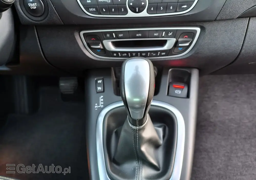 RENAULT Scenic 2.0 16V 140 CVT Dynamique