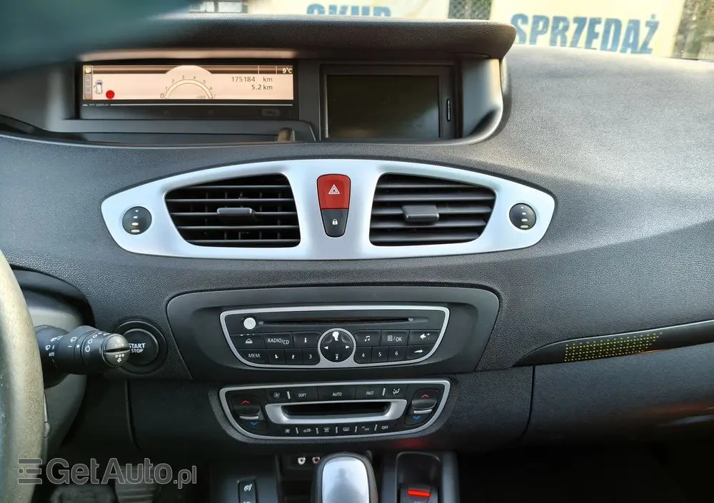 RENAULT Scenic 2.0 16V 140 CVT Dynamique