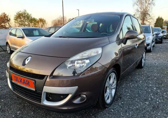 RENAULT Scenic 2.0 16V 140 CVT Dynamique