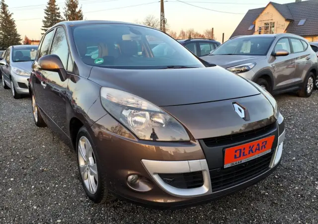 RENAULT Scenic 2.0 16V 140 CVT Dynamique