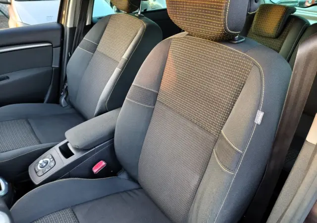 RENAULT Scenic 2.0 16V 140 CVT Dynamique