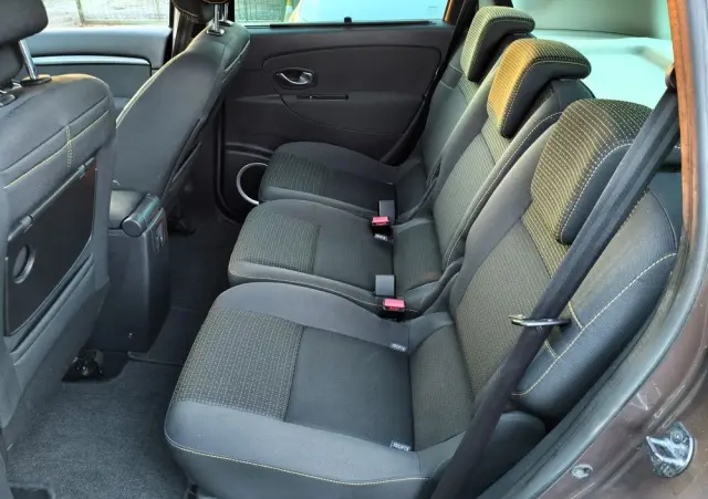 RENAULT Scenic 2.0 16V 140 CVT Dynamique