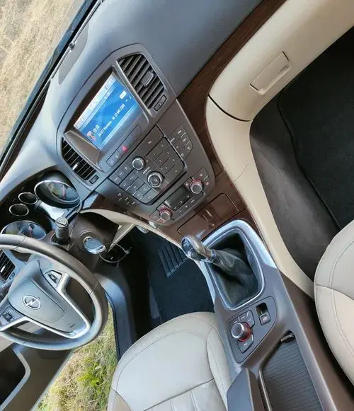 OPEL Insignia 