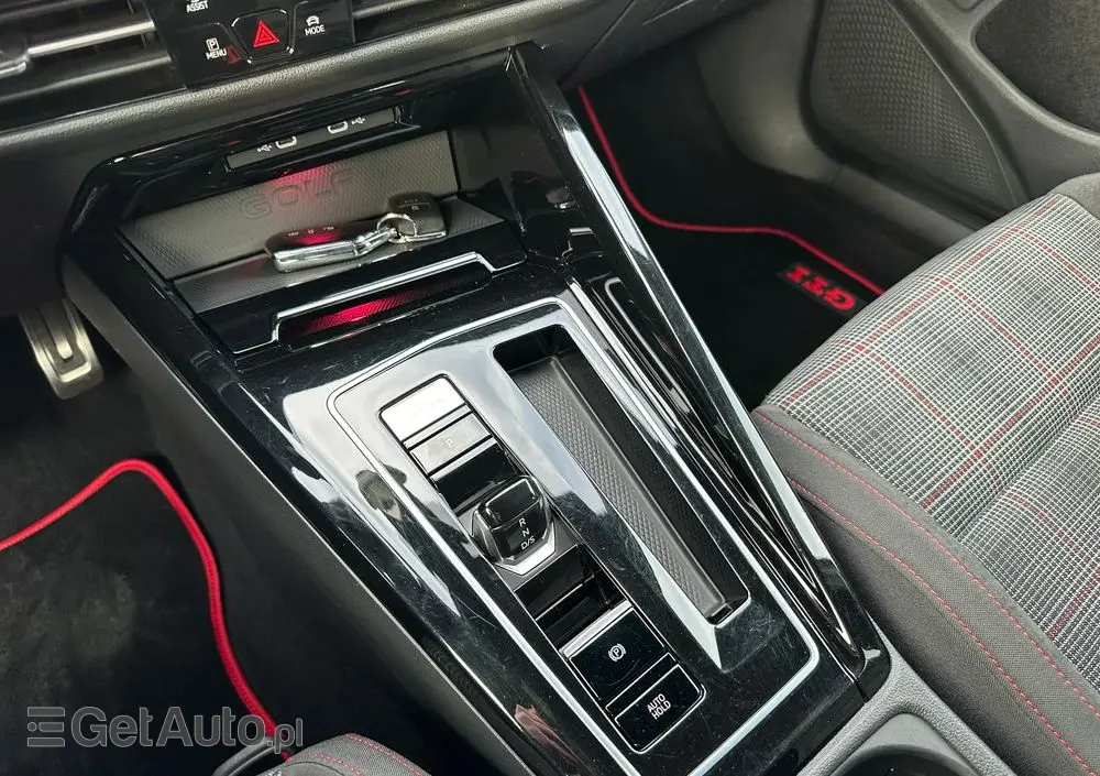 VOLKSWAGEN Golf 2.0 TSI OPF DSG GTI