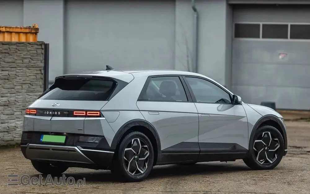 HYUNDAI IONIQ 5 72,6 kWh 4WD Dynamiq