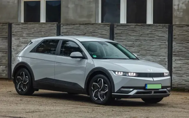 HYUNDAI IONIQ 5 72,6 kWh 4WD Dynamiq