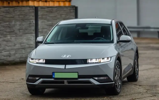 HYUNDAI IONIQ 5 72,6 kWh 4WD Dynamiq