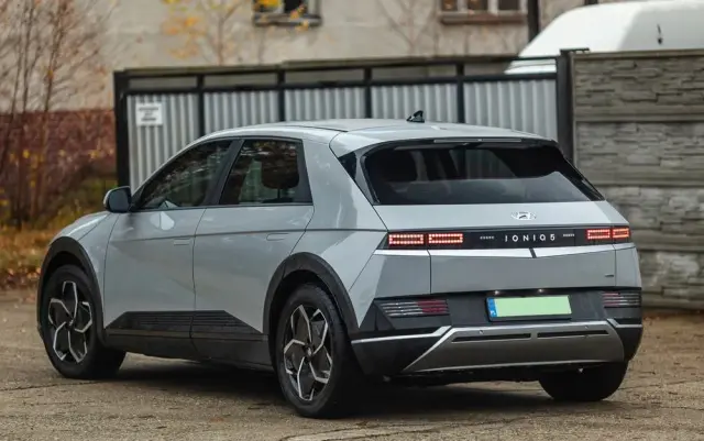 HYUNDAI IONIQ 5 72,6 kWh 4WD Dynamiq