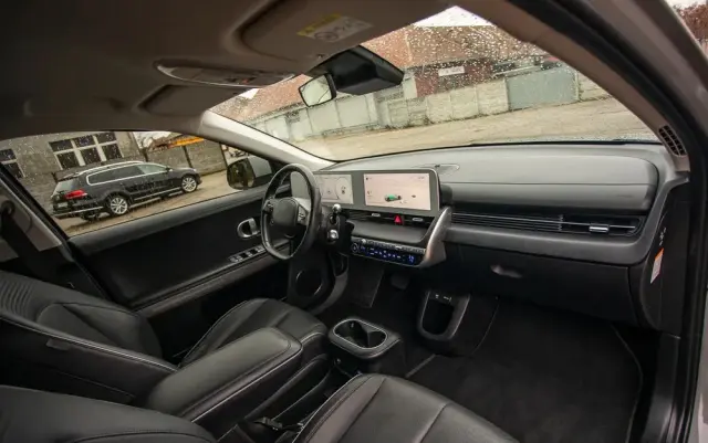 HYUNDAI IONIQ 5 72,6 kWh 4WD Dynamiq