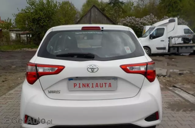 TOYOTA Yaris 