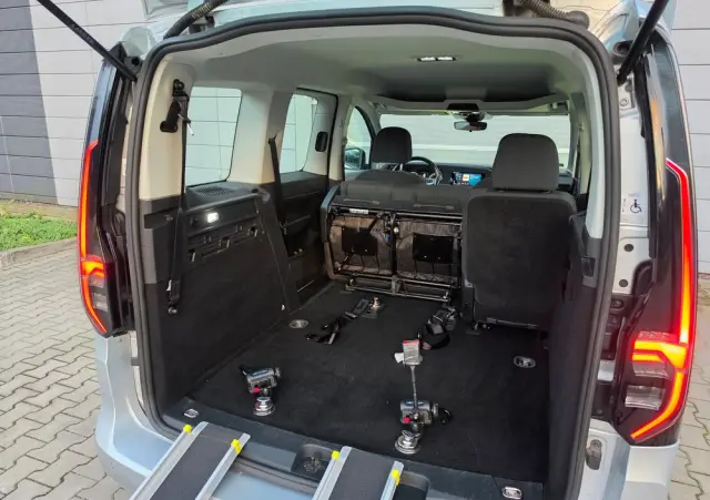 VOLKSWAGEN Caddy 2.0 TDI DSG