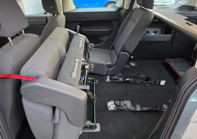 VOLKSWAGEN Caddy 2.0 TDI DSG