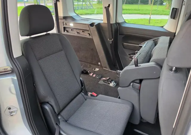 VOLKSWAGEN Caddy 2.0 TDI DSG
