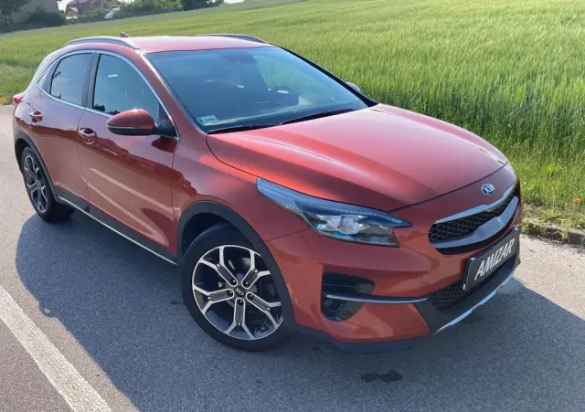 KIA XCeed 1.5 T-GDI Business Line DCT