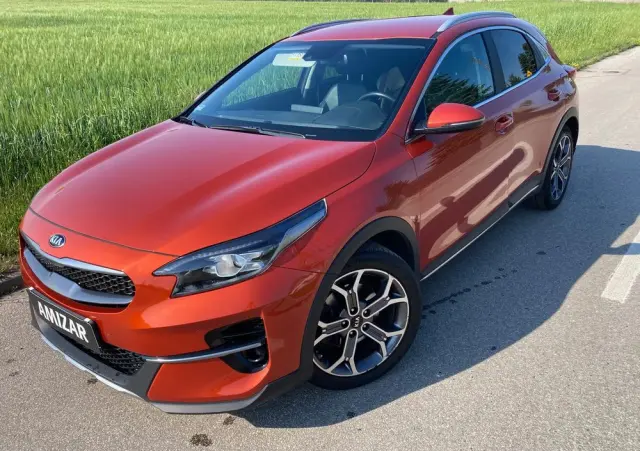 KIA XCeed 1.5 T-GDI Business Line DCT