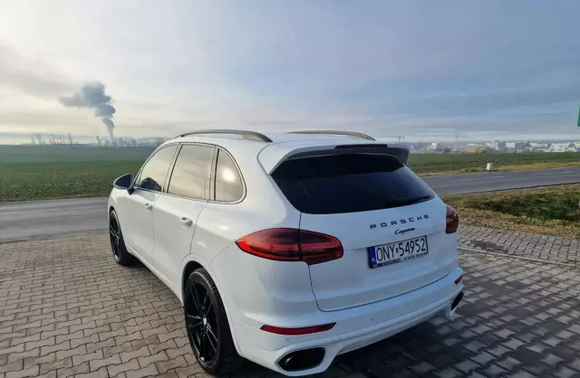 PORSCHE Cayenne 