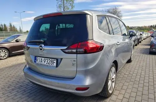 OPEL Zafira 