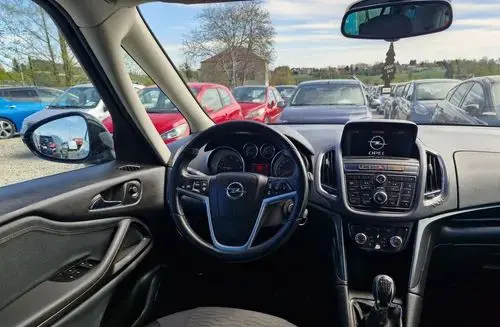 OPEL Zafira 