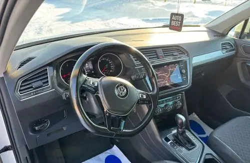 VOLKSWAGEN Taigun 