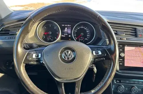 VOLKSWAGEN Taigun 
