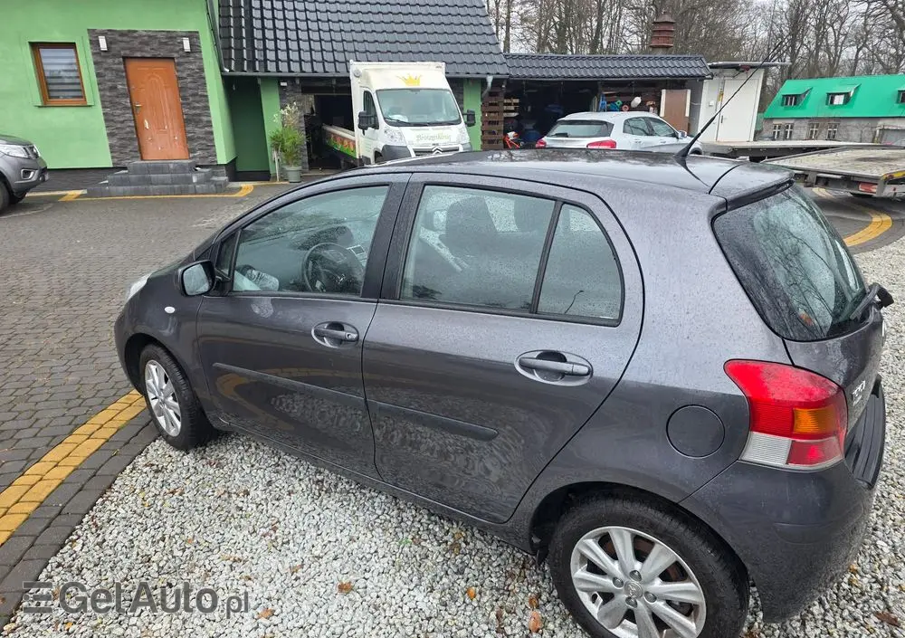 TOYOTA Yaris 1.33 VVT-i Life