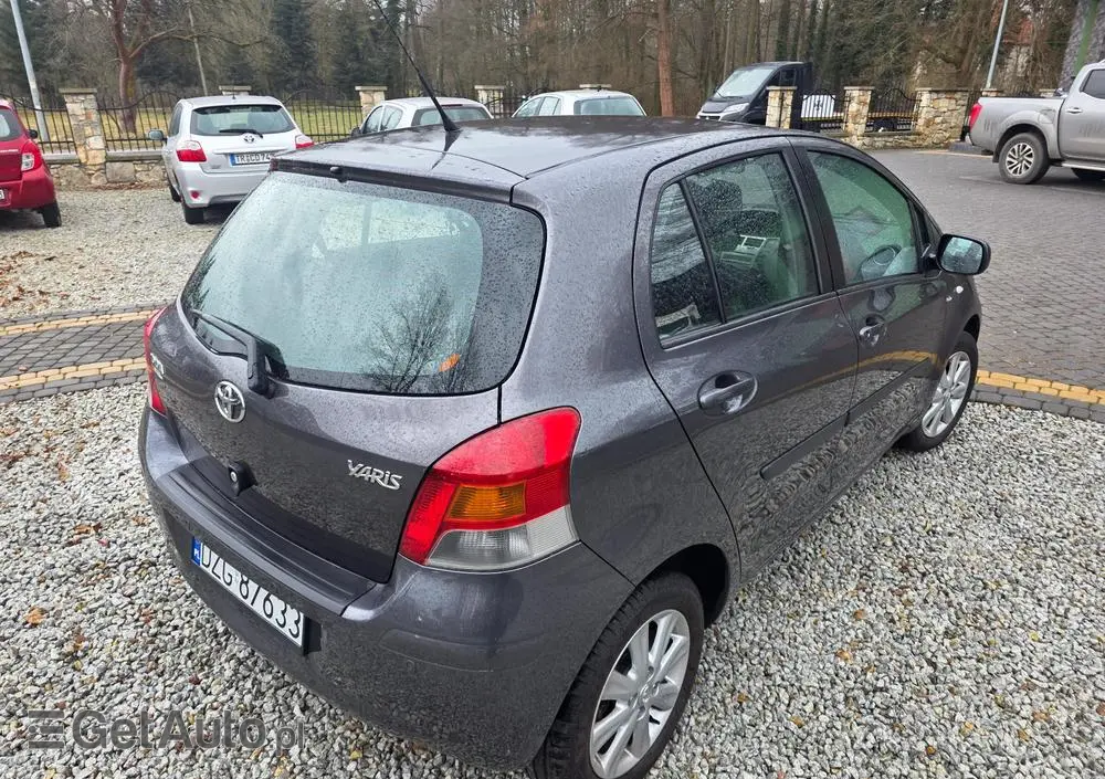 TOYOTA Yaris 1.33 VVT-i Life