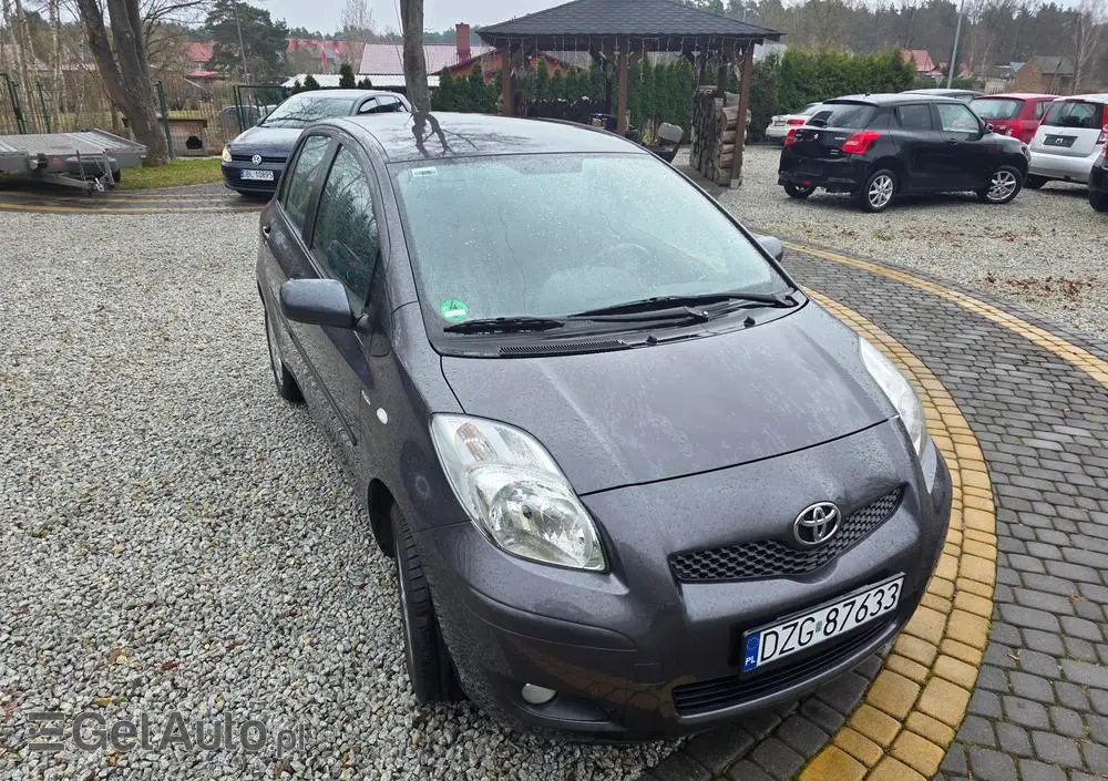 TOYOTA Yaris 1.33 VVT-i Life