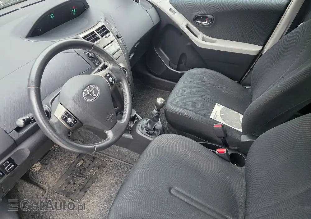 TOYOTA Yaris 1.33 VVT-i Life