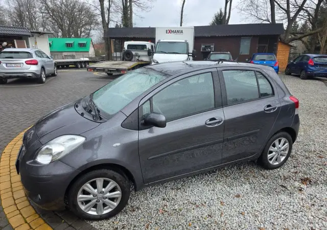 TOYOTA Yaris 1.33 VVT-i Life