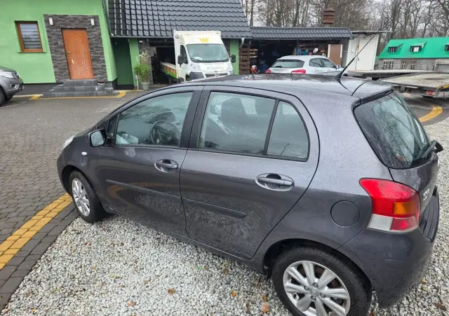 TOYOTA Yaris 1.33 VVT-i Life