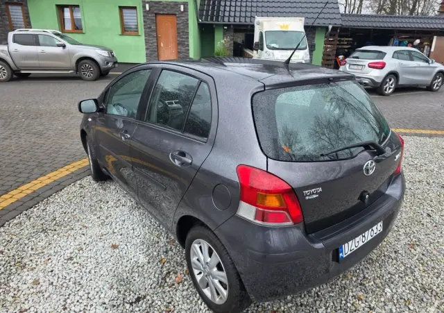 TOYOTA Yaris 1.33 VVT-i Life