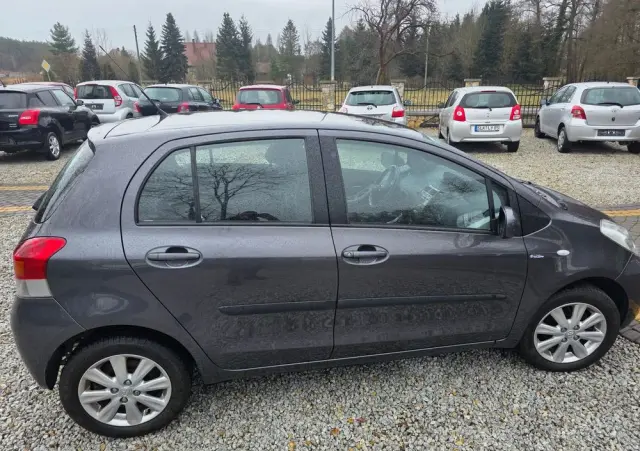 TOYOTA Yaris 1.33 VVT-i Life