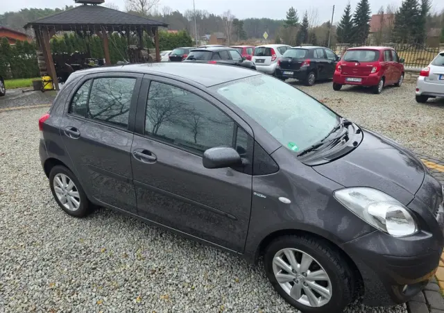 TOYOTA Yaris 1.33 VVT-i Life