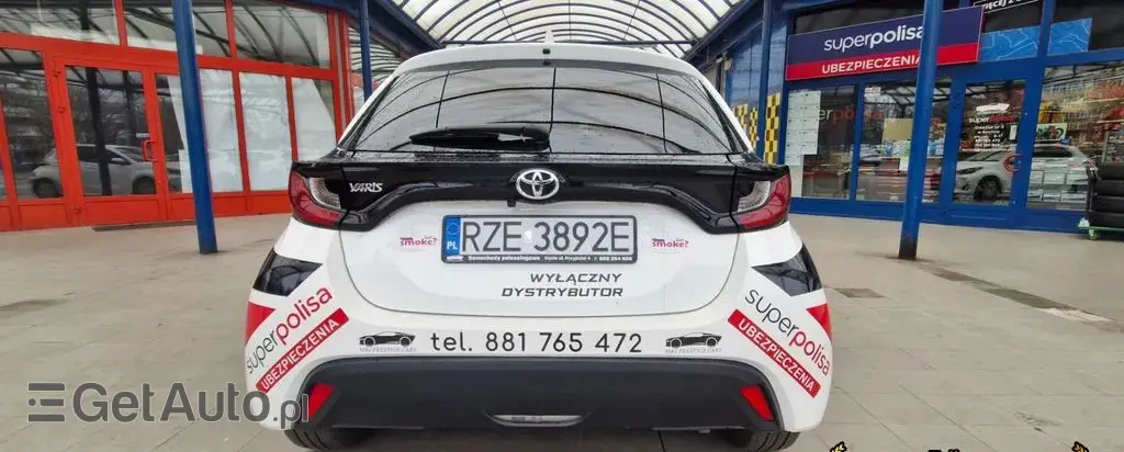 TOYOTA Yaris 