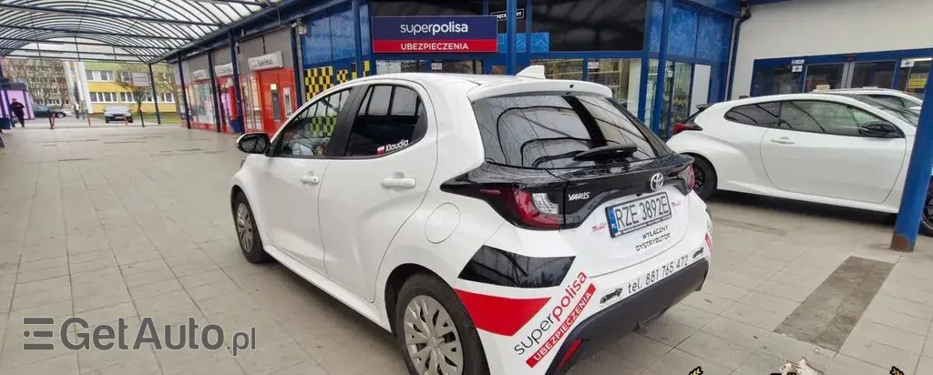 TOYOTA Yaris 