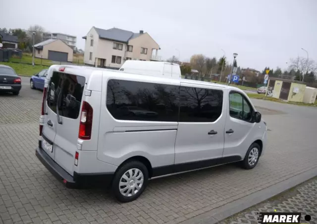 RENAULT Trafic 