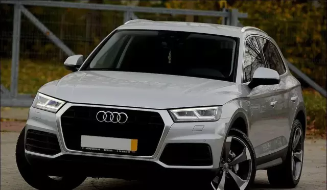 AUDI Q5 