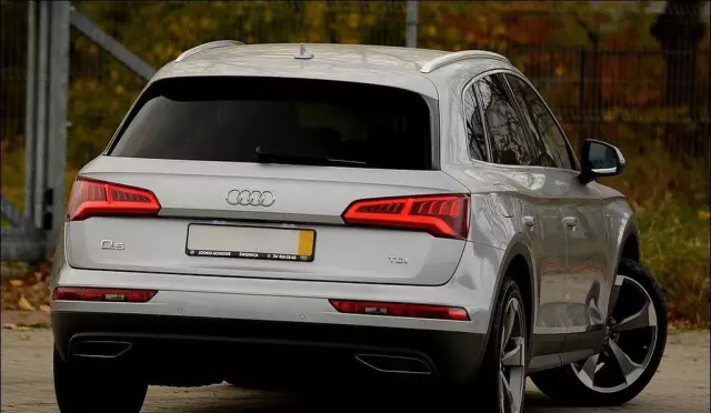 AUDI Q5 