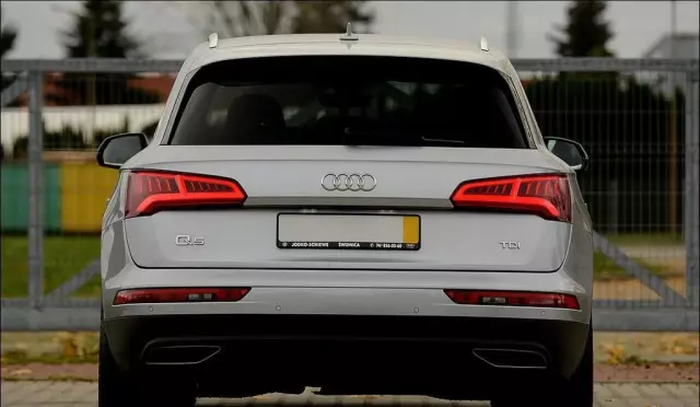 AUDI Q5 