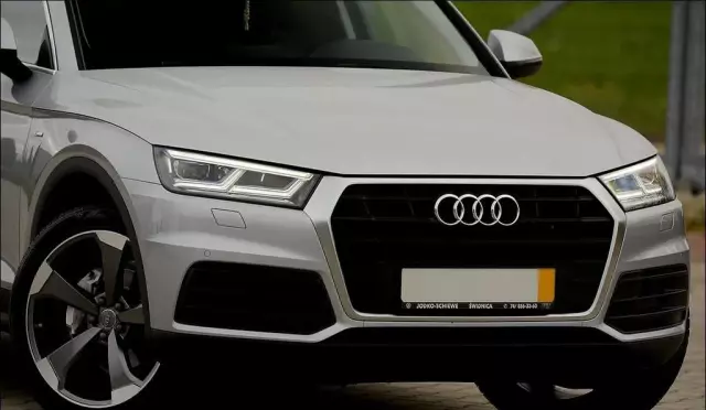 AUDI Q5 
