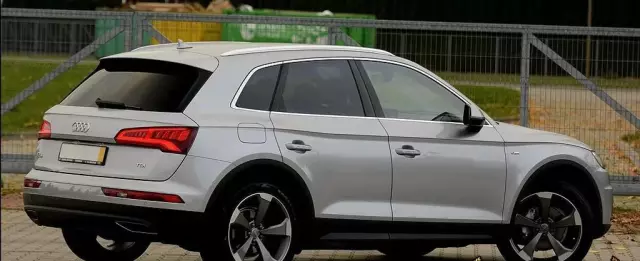 AUDI Q5 