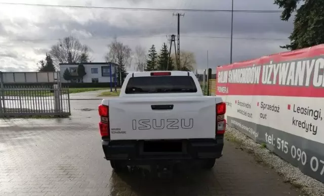 ISUZU D-Max 